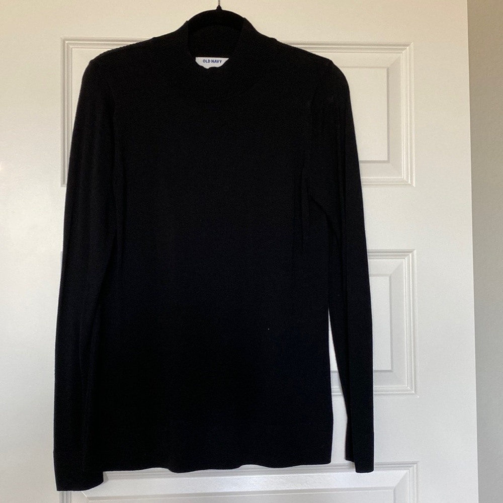 Old Navy Black Sweater size L